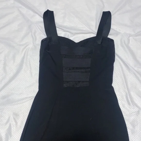 Little black dress - Picture 7 of 9